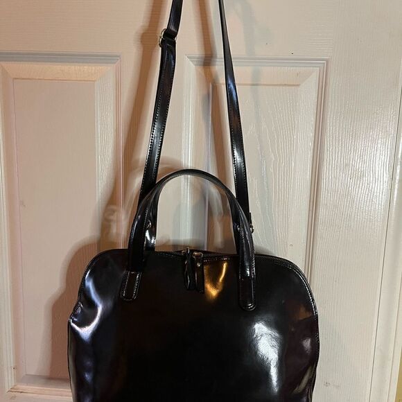 Valentina Italia soft  sheen patent leather bowler bag ,gold tone accent… - Picture 12 of 15
